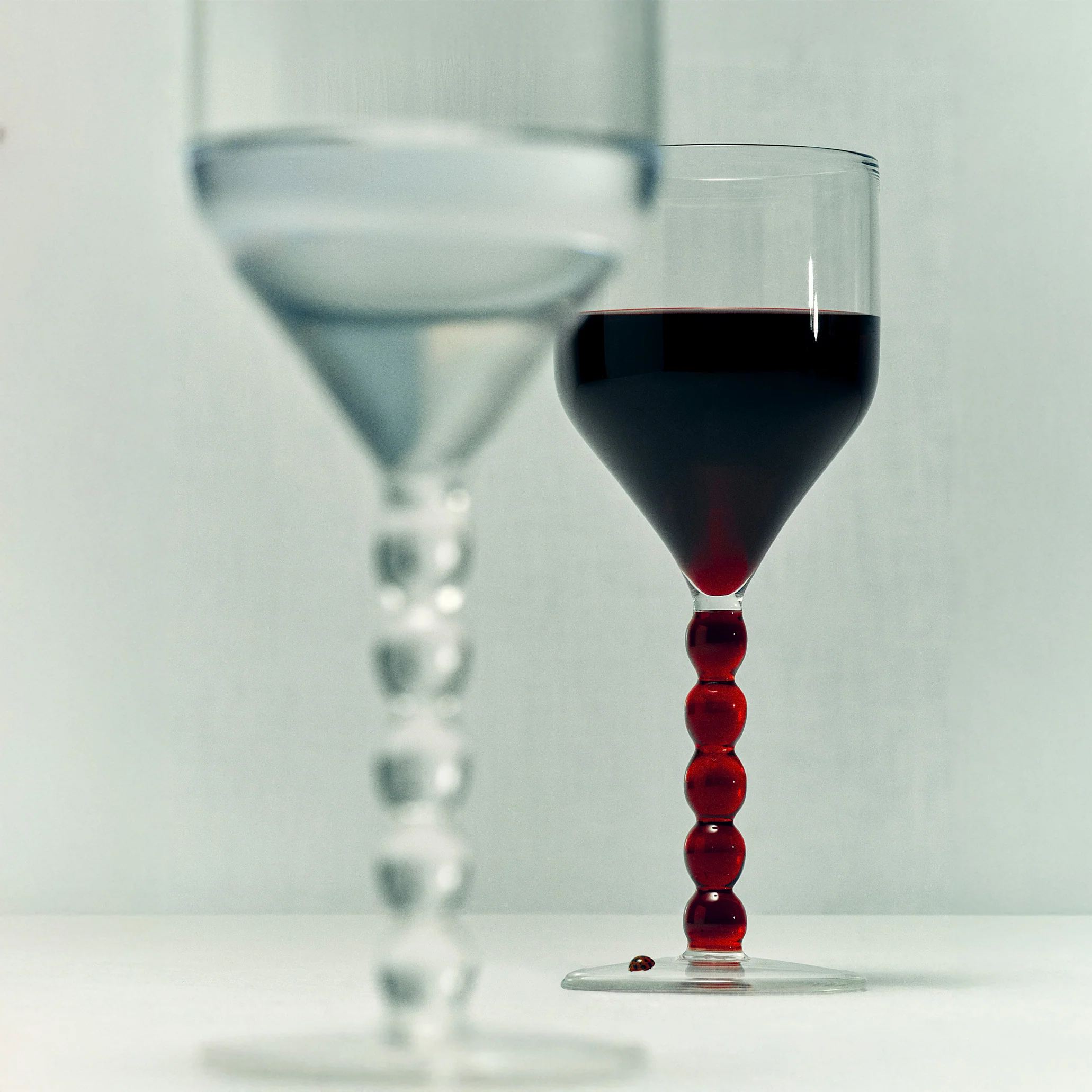 2 Perle Wine Glasses | Clear - Image 4