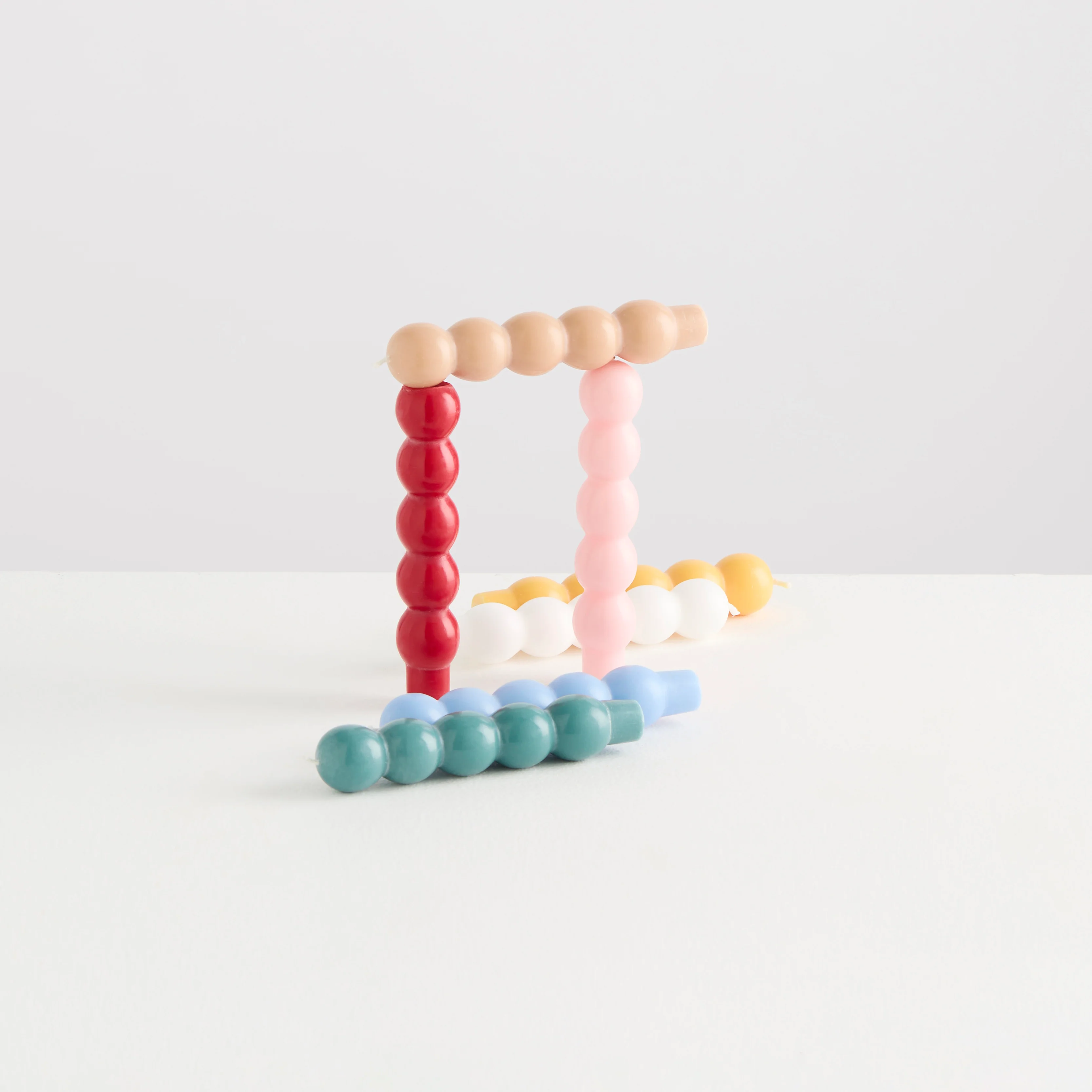2 Volute Candles | Rouge - Image 3