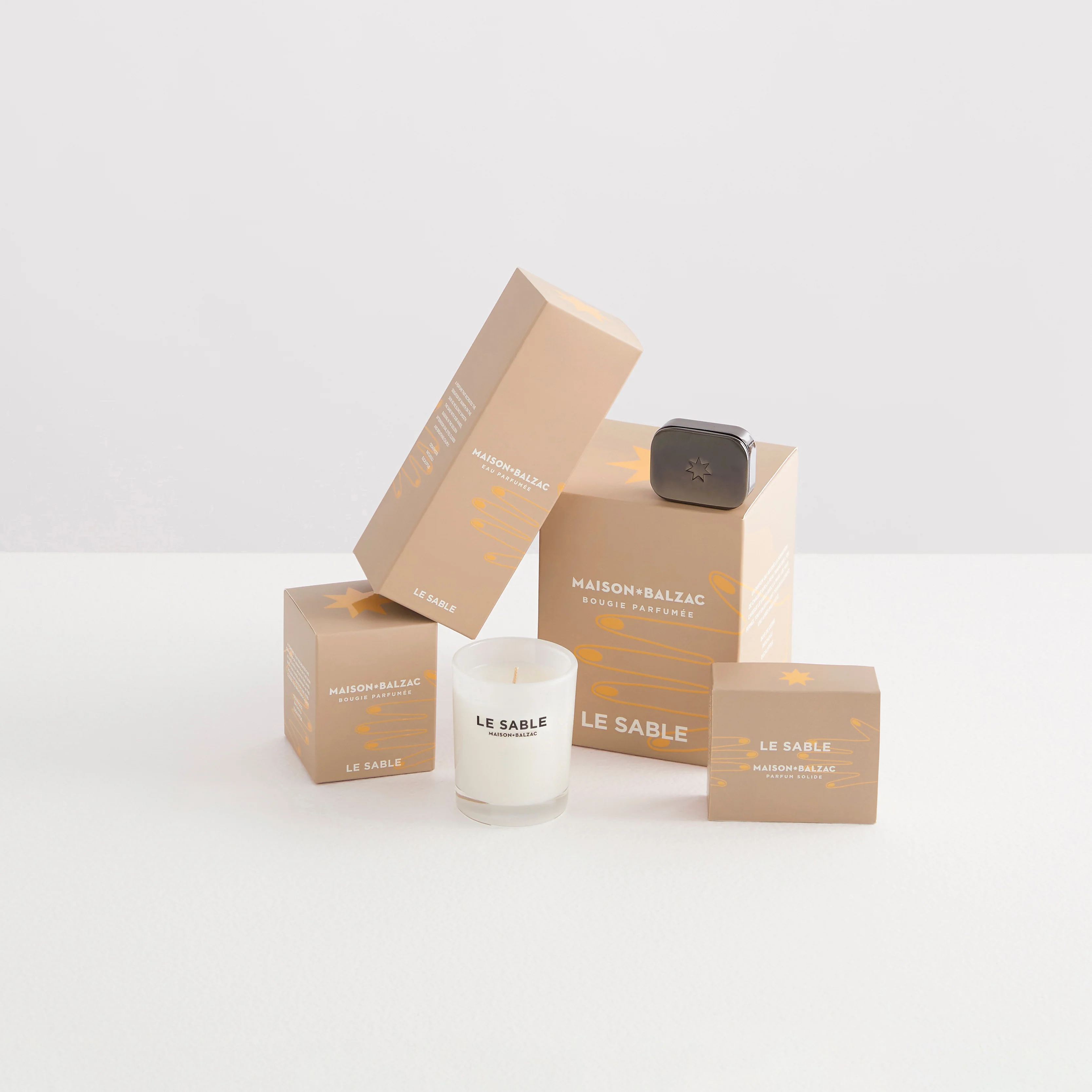 Le Sable Large Scented Candle - Image 3